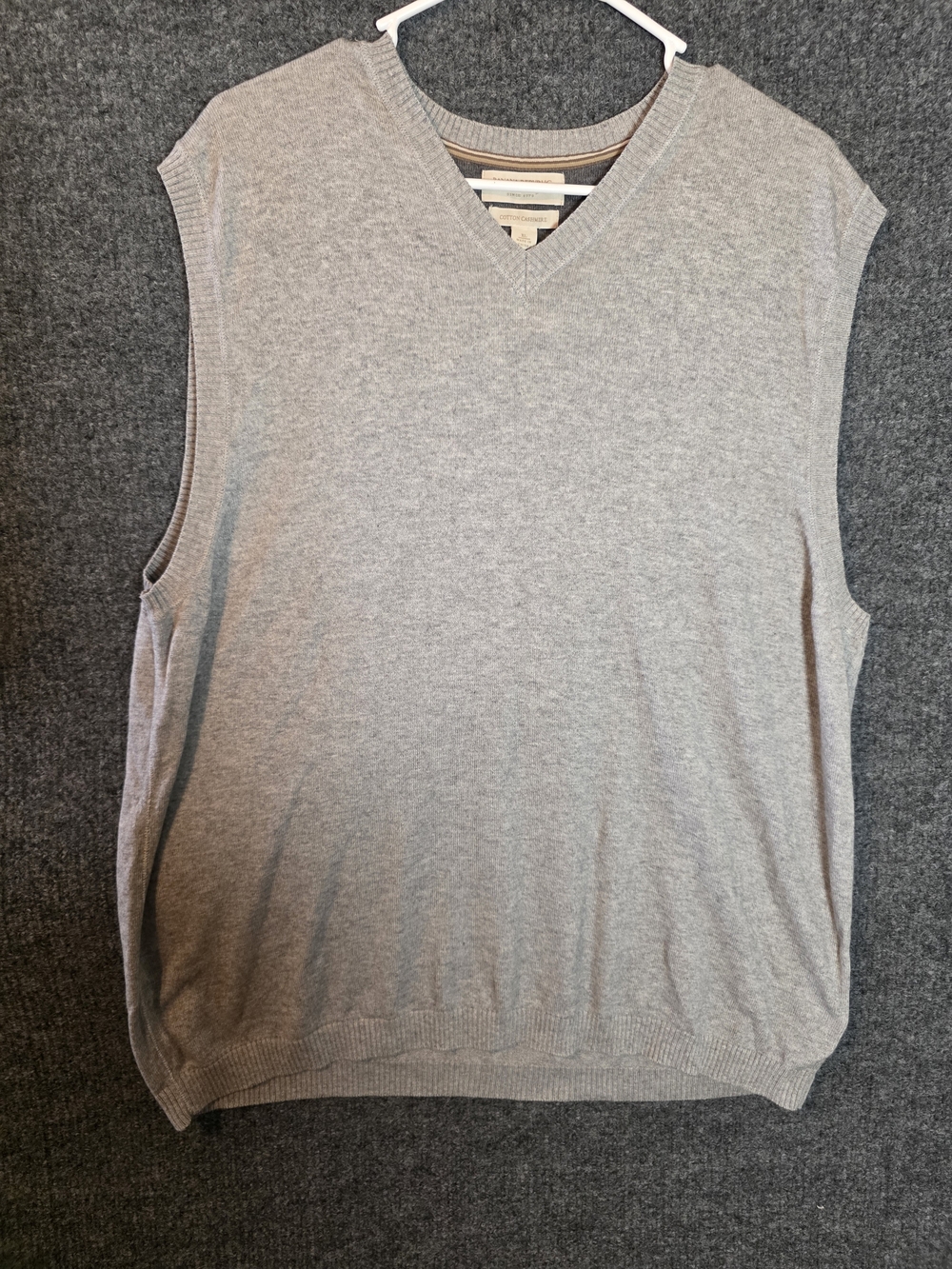 Banana Republic Cotton Cashmere Sweater Vest Mens XL Gray V Neck NWT